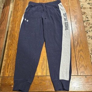 MEDIUM UNDER ARMOR RHODE ISLAND SWEAT PANTS